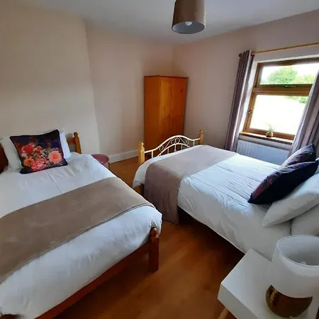 Lovely Ballina Townhouse * Ballina (Mayo)
