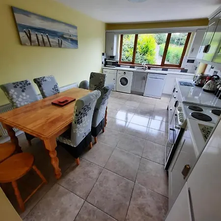 Lovely Ballina Townhouse Holiday home